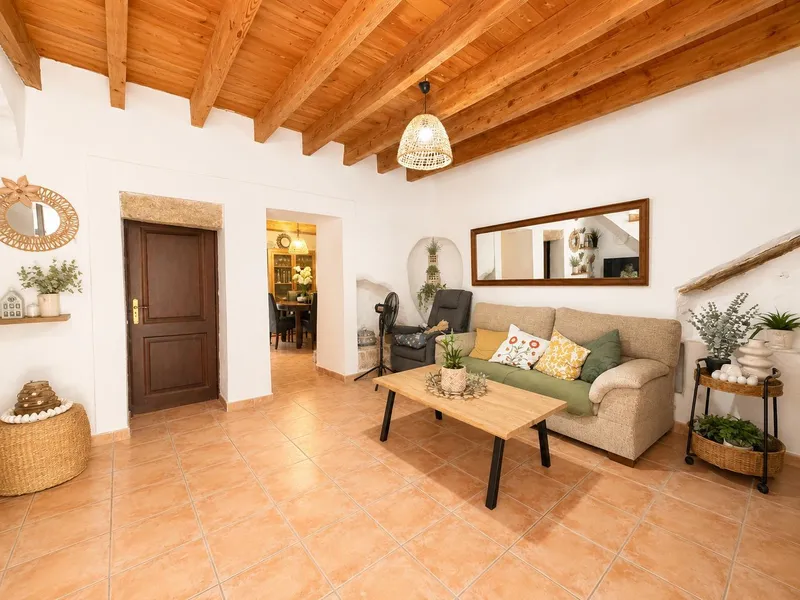 Authentic Majorcan house with patio in the heart of Costitx — photo 1
