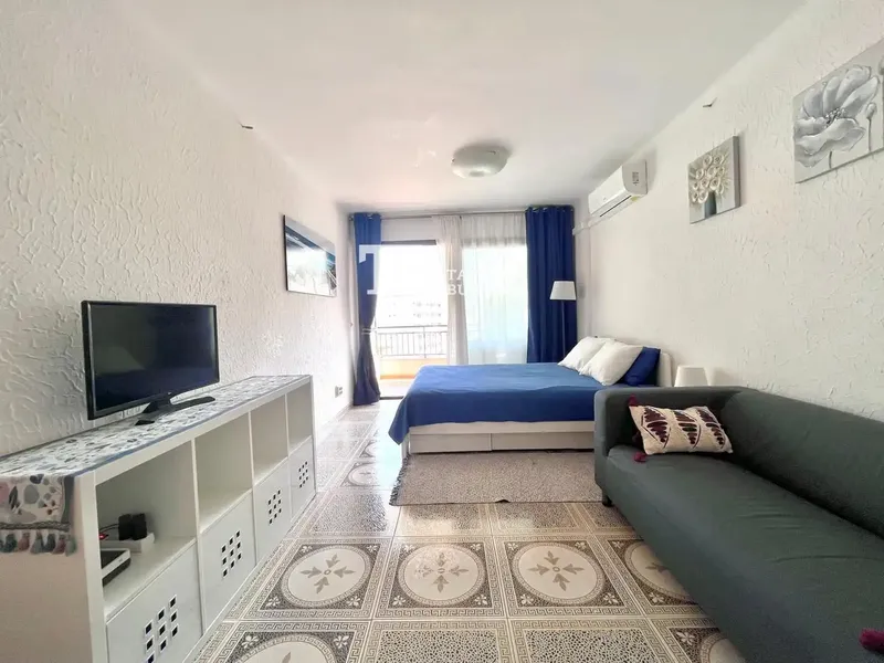Cozy studio with private terrace in Santa Ponsa — photo 9