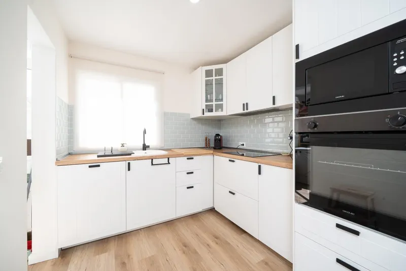 Reformed three-bedroom flat with balcony in Pere Garau — photo 4