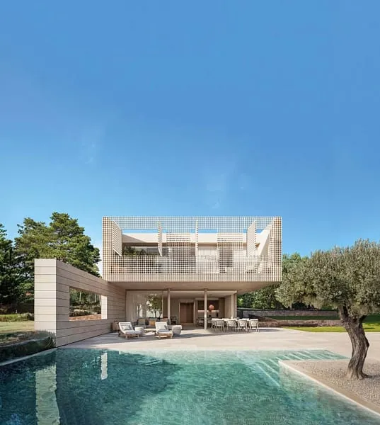 Striking Contemporary Architecture with Smart Luxury — photo 5