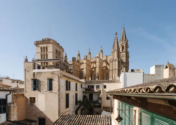 Flat / apartment in Calle de l'Estudi General, La Seu, Palma de Mallorca — photo 1