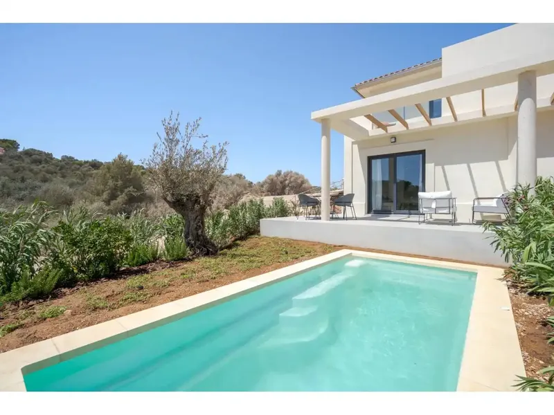 Promotion of 159 semi-detached individual villas, in the final phase, located in the residential area of Cala Romántica (municipality of Manacor) — photo 2