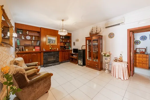 Traditional village house with roof terrace for sale in Caimari, Mallorca — photo 4