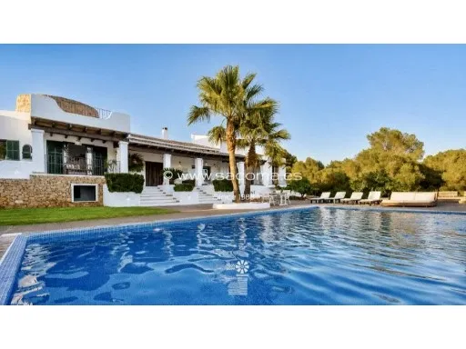Exclusive luxury villa with Ibiza-inspired tower, Chalet 6 bedrooms — photo 1