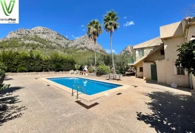 Country house for sale with pool and 3,525 m2 of land in Bunyola, Mallorca. — photo 1