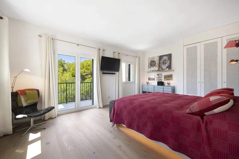 Penthouse with 200 sqm roof terrace and harbour views in Portocolom — photo 8