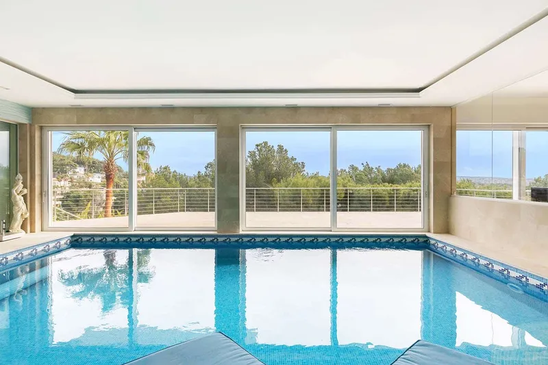 Mediterranean villa with sensational sea views — photo 12