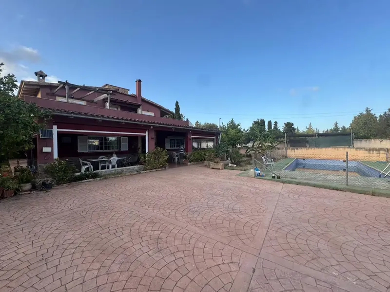 Marratxi-Son Ametler, house of about 166 m2, on one floor, spacious rooms, 3 bedrooms, 2 living rooms, 2 bathrooms, large parking area — photo 5
