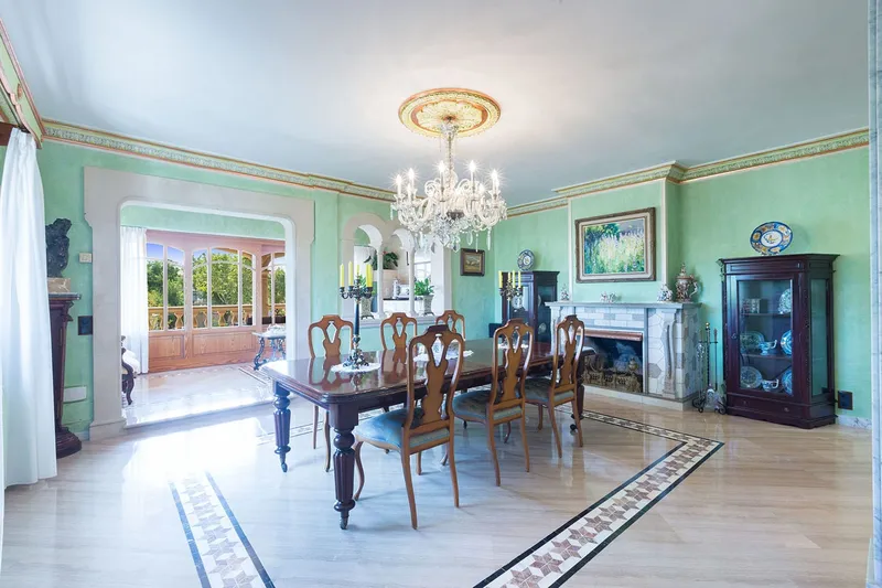 Grand Mediterranean estate in the picturesque village center — photo 3