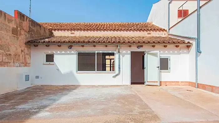 Ses Salines Poble, Ses Salines: Casa en alquiler de 3 habitaciones — photo 1