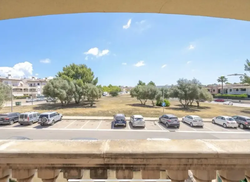 Apartment for sale with two bedrooms, one full bathroom, living room, dining room, kitchen, huge possibility to make another bedroom. Balcony of 16 m — photo 4