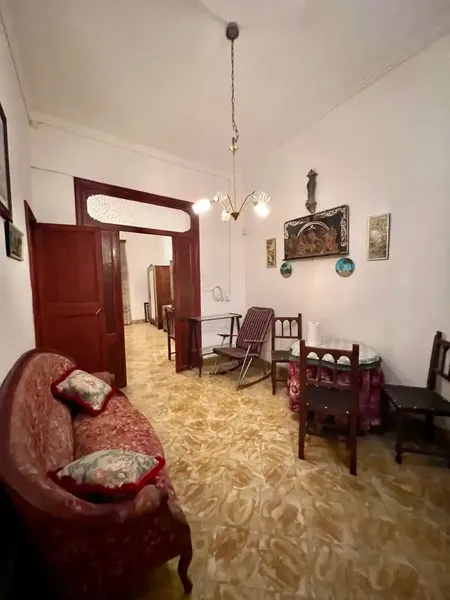 This magnificent property to renovate has two separate properties in the registry — photo 11