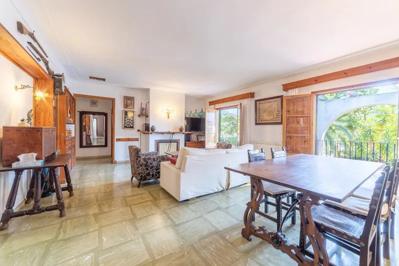 Villa in need of renovation in Costa de la Calma in a dream location — photo 7