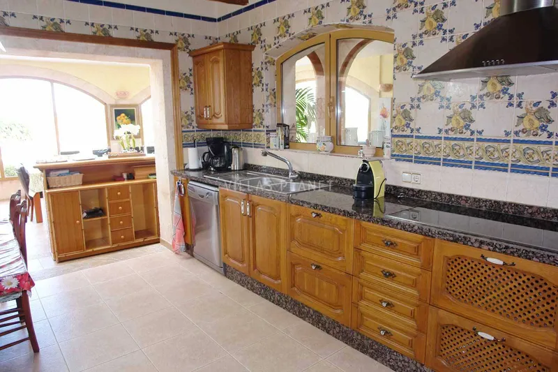 Stunning Manor House in... — photo 12
