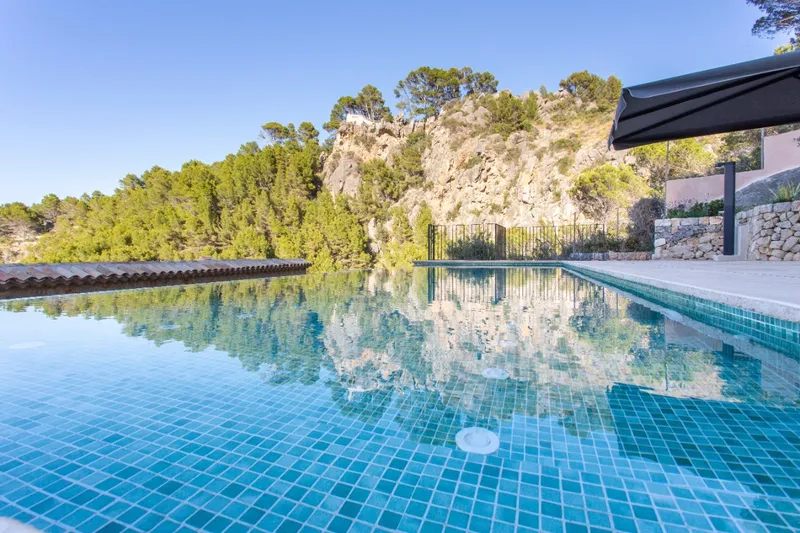 Beautiful Stone House for Rent in Cala Deià, Mallorca — photo 11
