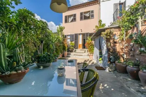 House — photo 2