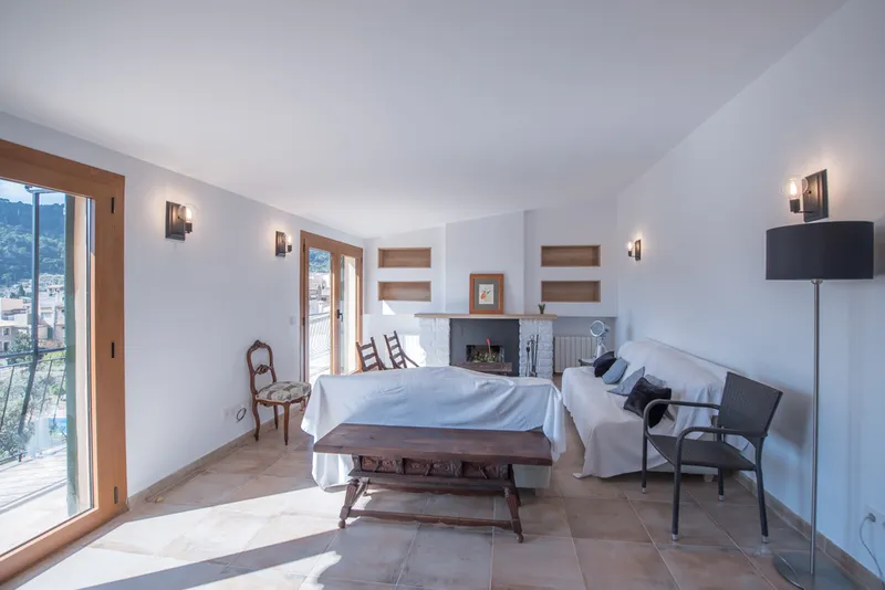 Bright village house in Valldemossa with views — photo 3
