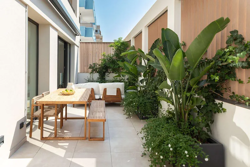 Modern living with sun terrace in prime location in Palma — photo 11