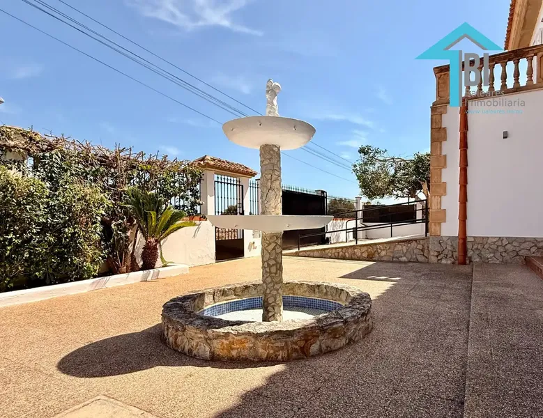 Long-term rental from 1 to 5 years · 6 bedrooms · Private pool · 360 m2 — photo 5