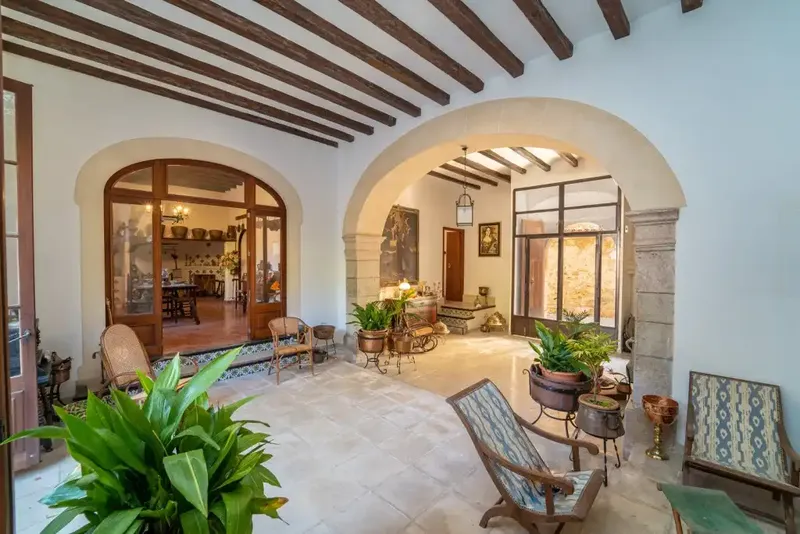 Historic property for sale in the heart of Fornalutx with beautiful views of the Sierra de Tramuntana — photo 2