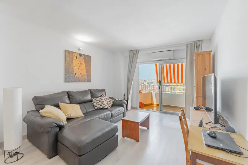 We present this fantastic apartment located in Nou Llevant, one of the most promising areas of Palma. It is a seventh floor with — photo 1