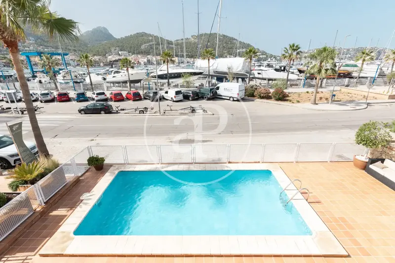Piso con terraza en venta en Avinguda de Gabriel Roca i Garcías — photo 2