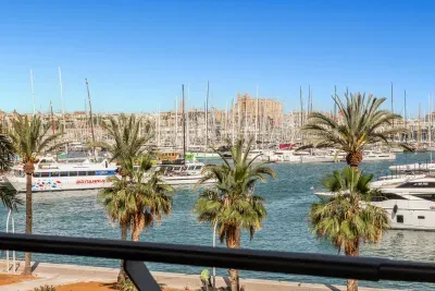 Apartment on Paseo Marítimo, Palma de Mallorca — photo 1