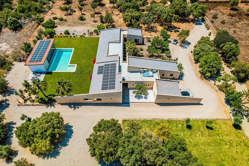 Modern country house with private equestrian facilities near Palma — photo 7