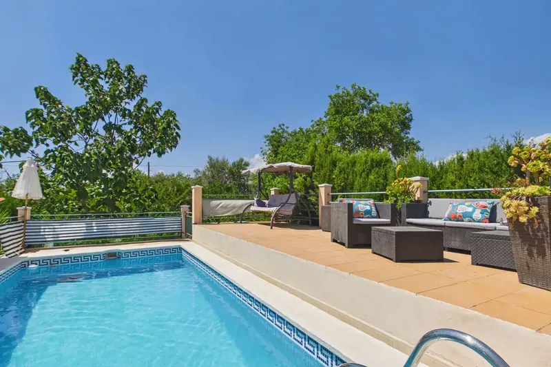 Charming finca built in 1978 in a quiet rural setting in Llucmajor with a large plot — photo 7