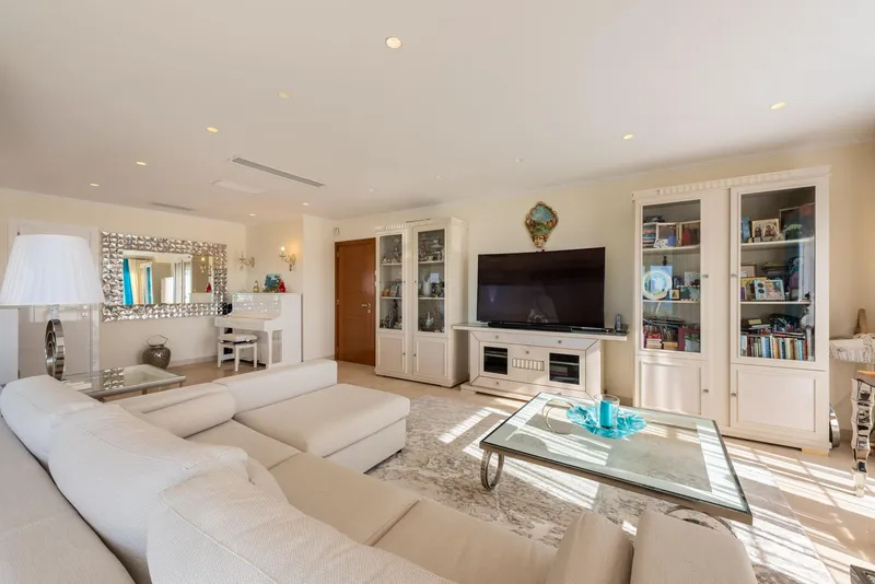 Villa for sale with panoramic sea views in Costa de la Calma — photo 5