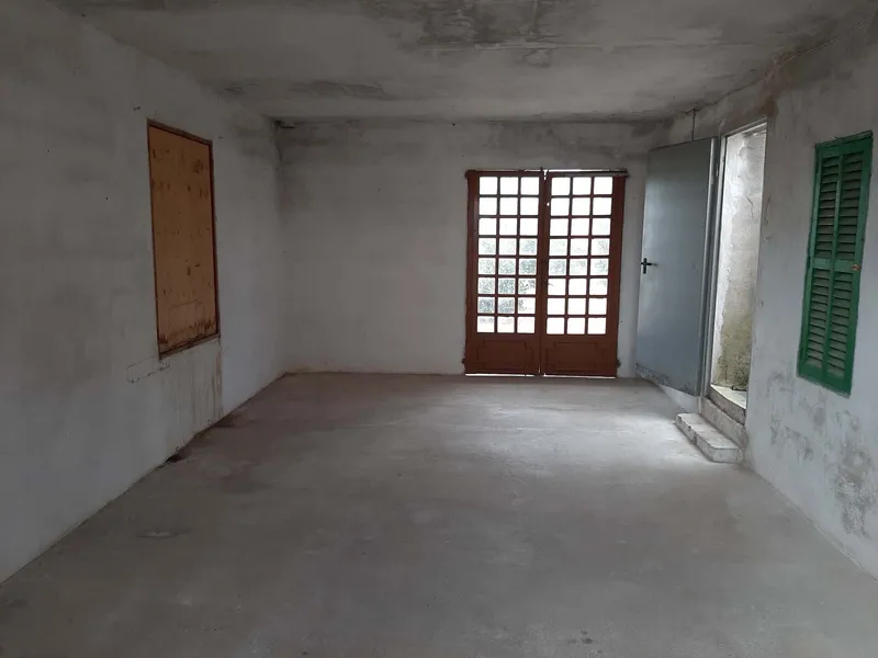 Garage rental in Vilafranca — photo 1
