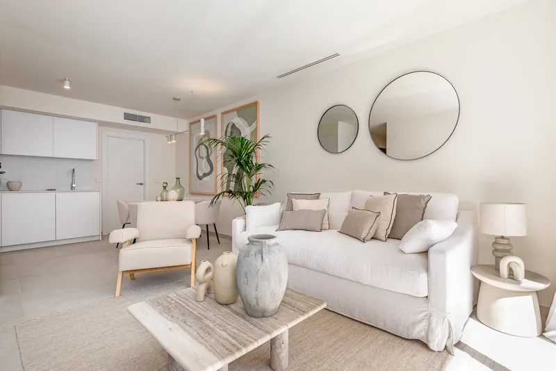 Apartment in Palma - Spacious living room with terrace — photo 3