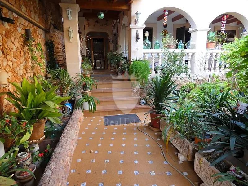 Beautiful single-family home in Son Espanyolet with 2 floors, garage, basement and solarium terrace — photo 5