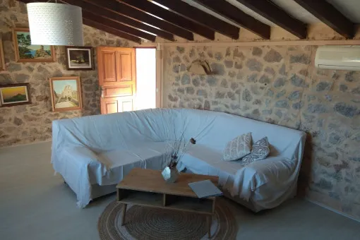 Arta, large Mallorcan country house for long term rental, outside Arta — photo 6