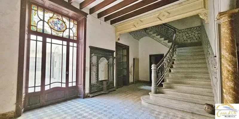 Historic townhouse with 13 rooms and great potential in the heart of Manacor — photo 3