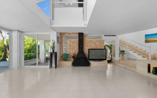 Spacious villa with a pool and wine cellar available for long-term rent in a quiet, private location in S'Aranjassa — photo 4