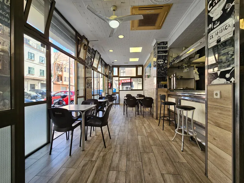 Commercial premises in Palma with bar license — photo 1