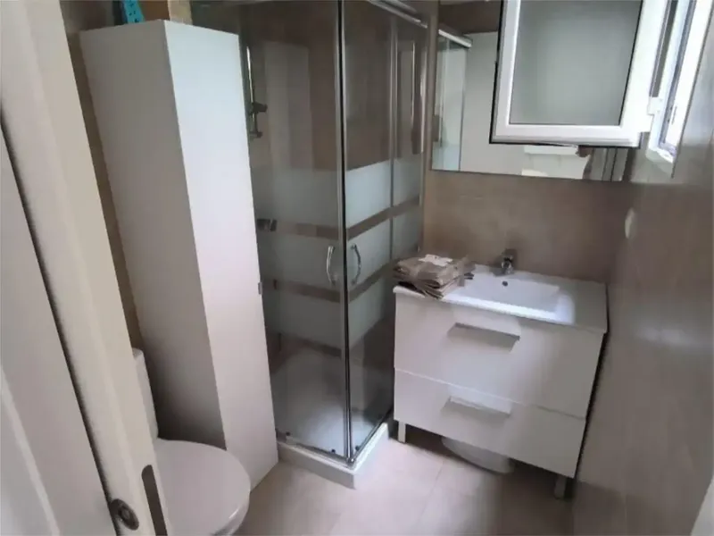 Se alquila casa de pueblo con 3 habitaciones 2 baños y terraza, actualmente está amueblada . — photo 5
