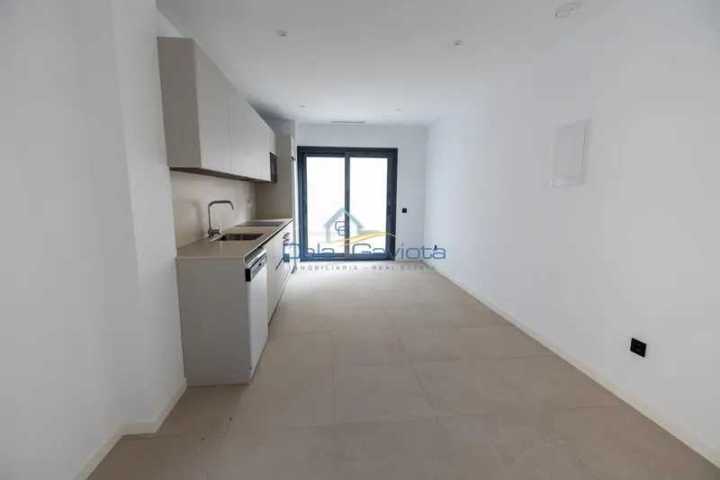 Semi-detached house — photo 10