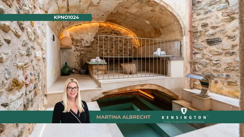 This exceptional townhouse in the heart of Artà combines Mallorcan character with modern comfort - and is particularly — photo 1