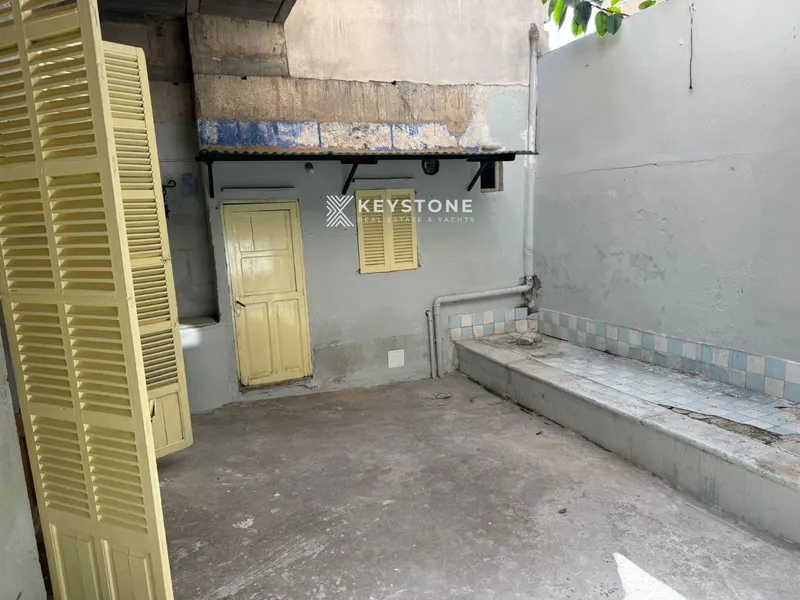 House — photo 8