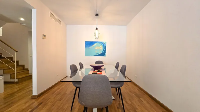 VE-JHRE067 – Beautiful Townhouse with 4 Double Bedrooms and Communal Pool — photo 7