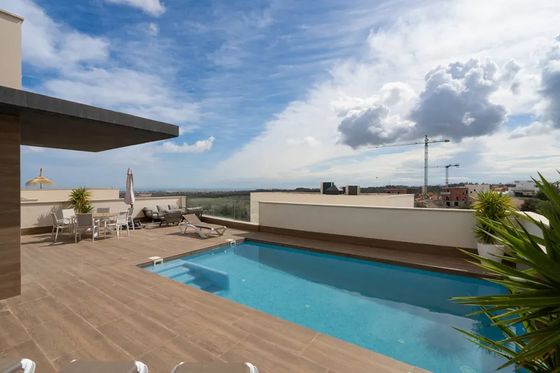 Modern villa with pool, beautiful terraces and fantastic views. — photo 4