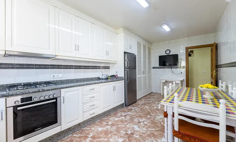 Building in Pedro Garau with commercial premises, garage... — photo 2