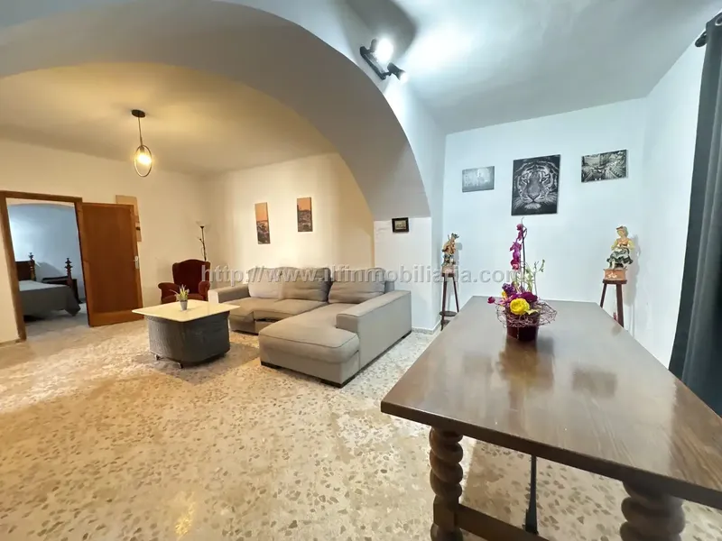 Magnificent Mallorcan-style house for sale in Petra — photo 9