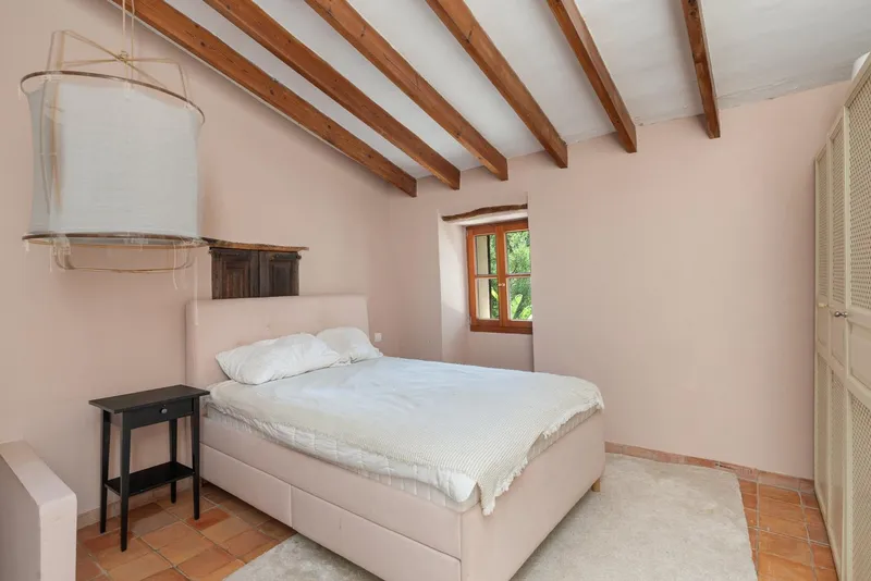Rustic finca with character, open views and pool — photo 10