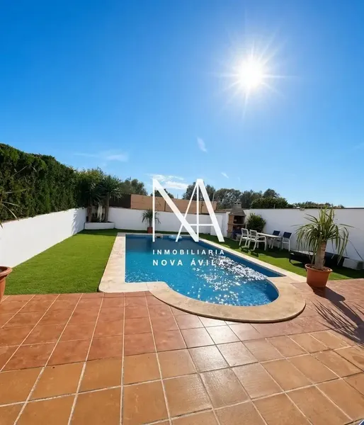Se vende en EXCLUSIVA magnífico chalet pareado en Las Palmeras, Llucmajor, ubicado sobre una amplia parcela de 1.017 m2 y con aproximadament — photo 7