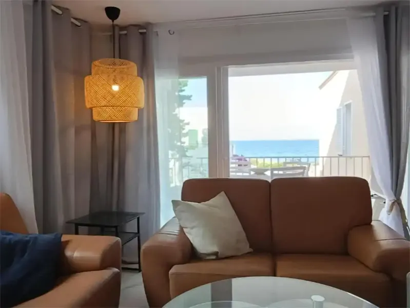 Disponible a partir de 1 de Septiembre. Apartamento en 1 linea playa, a 50 m del mar. Un lugar ideal para disfrutar de verano en las paradis — photo 6