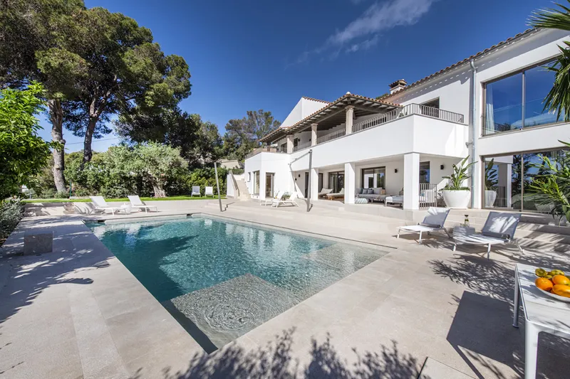 Short term rental: Luxurious property with sea views in Costa d'en Blanes - Marcel Remus Real Estate — photo 2