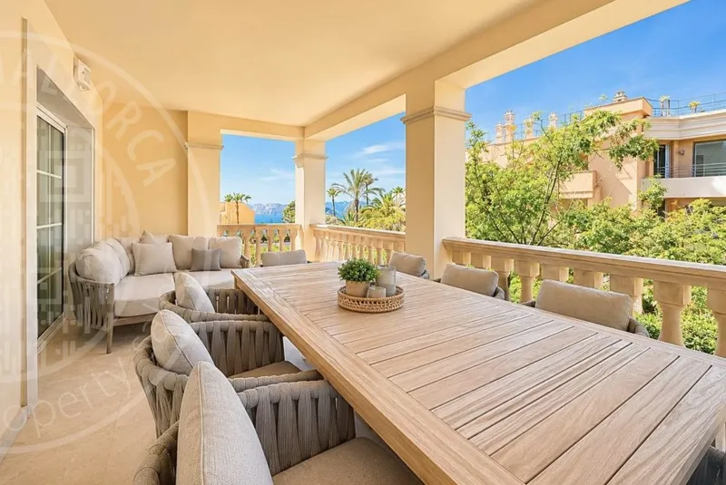 260607 – Stylish Sea View Home — photo 3